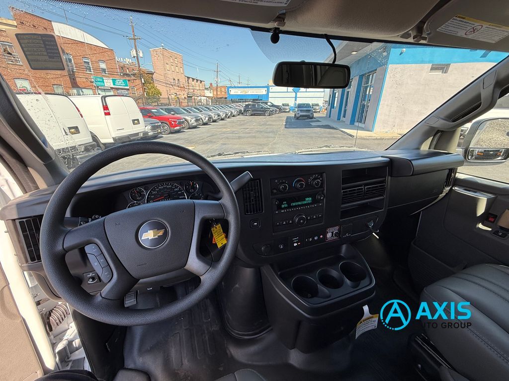 2025 Chevrolet Express 2500 Work Van Jersey City NJ