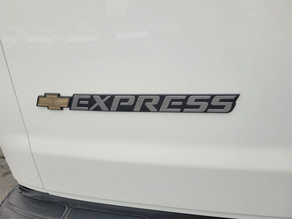 2025 Chevrolet Express 2500 Work Van Roseville CA