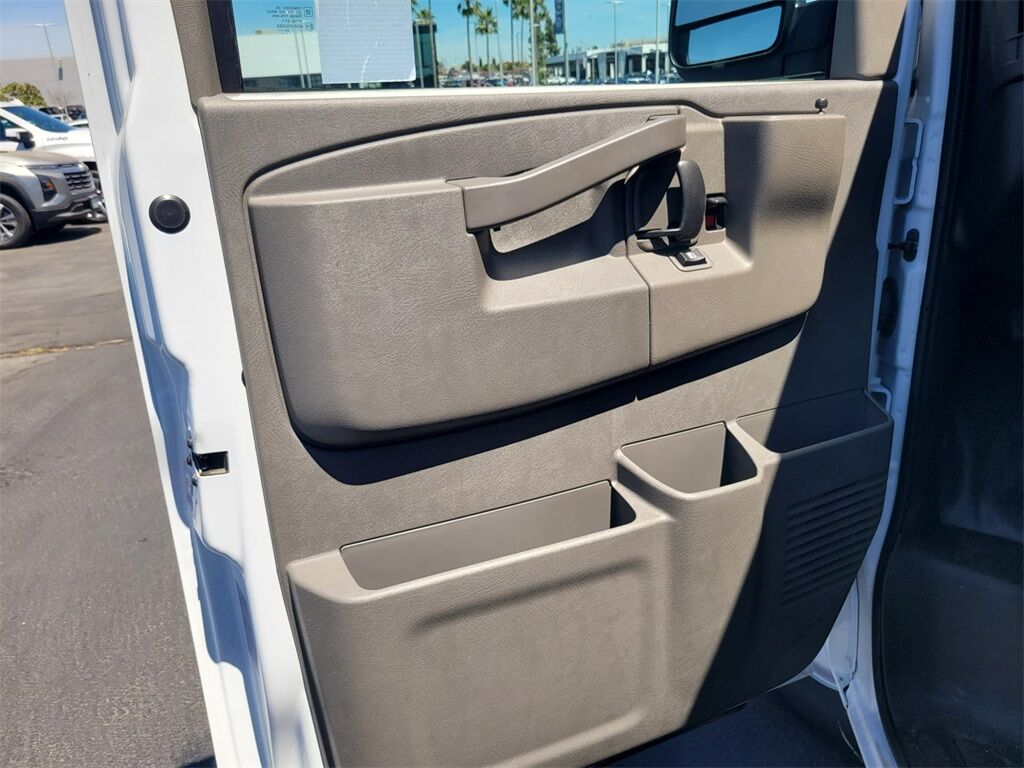 2025 Chevrolet Express 2500 Work Van Roseville CA