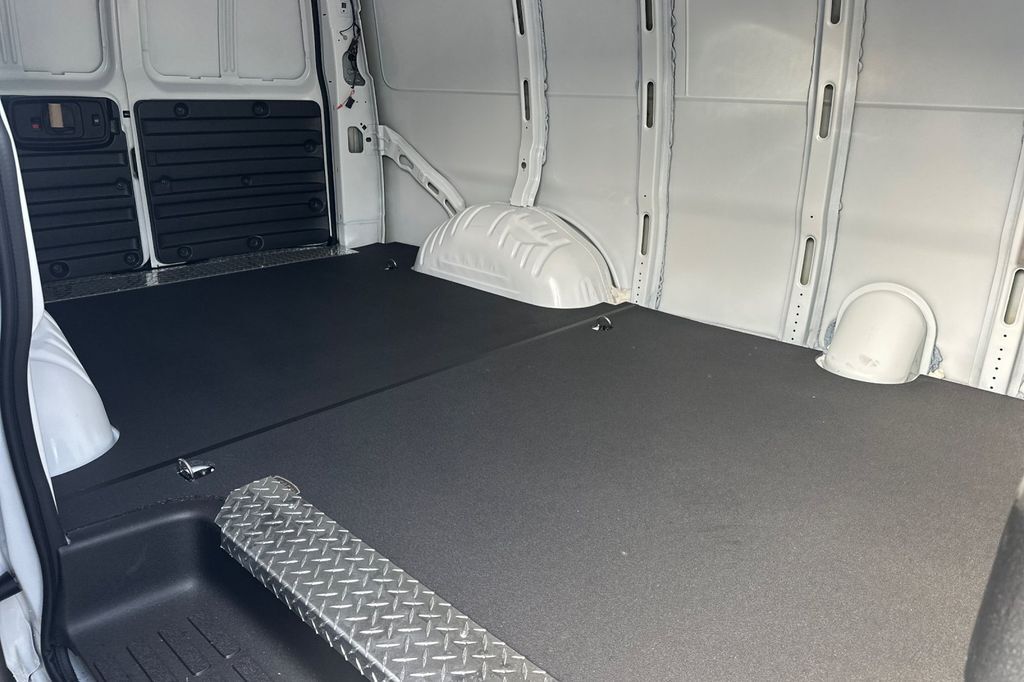 2025 Chevrolet Express 2500 Work Van Roseville CA