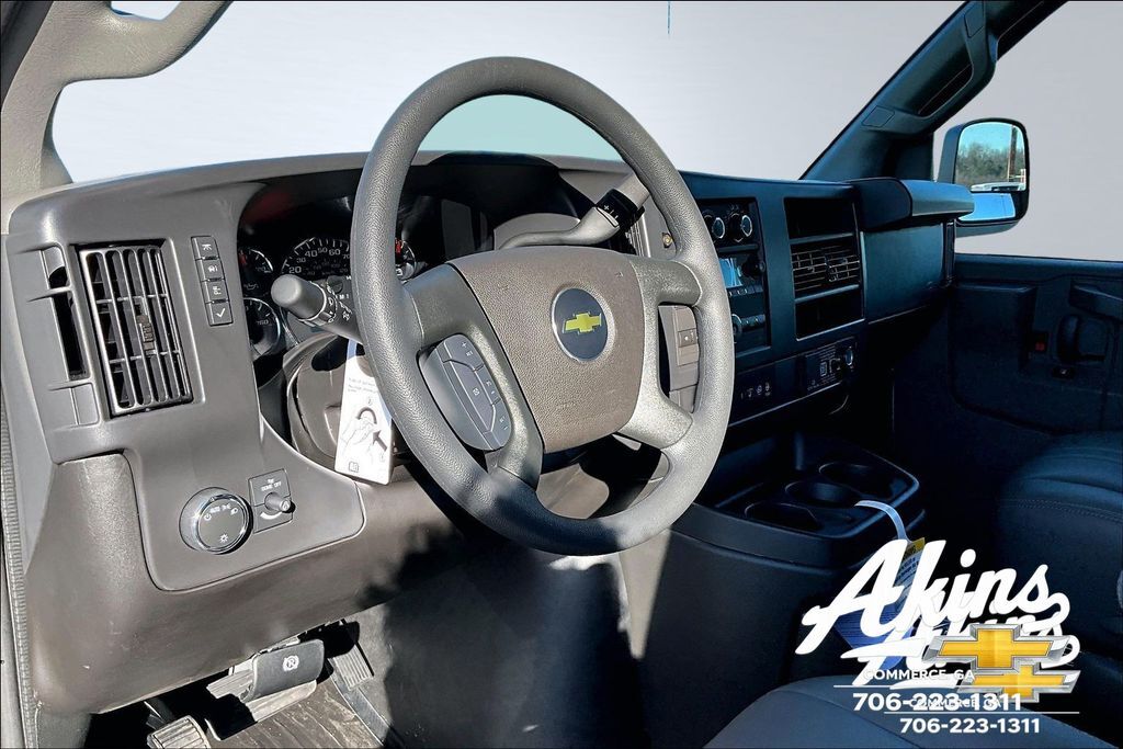 2025 Chevrolet Express 2500 Work Van Commerce GA