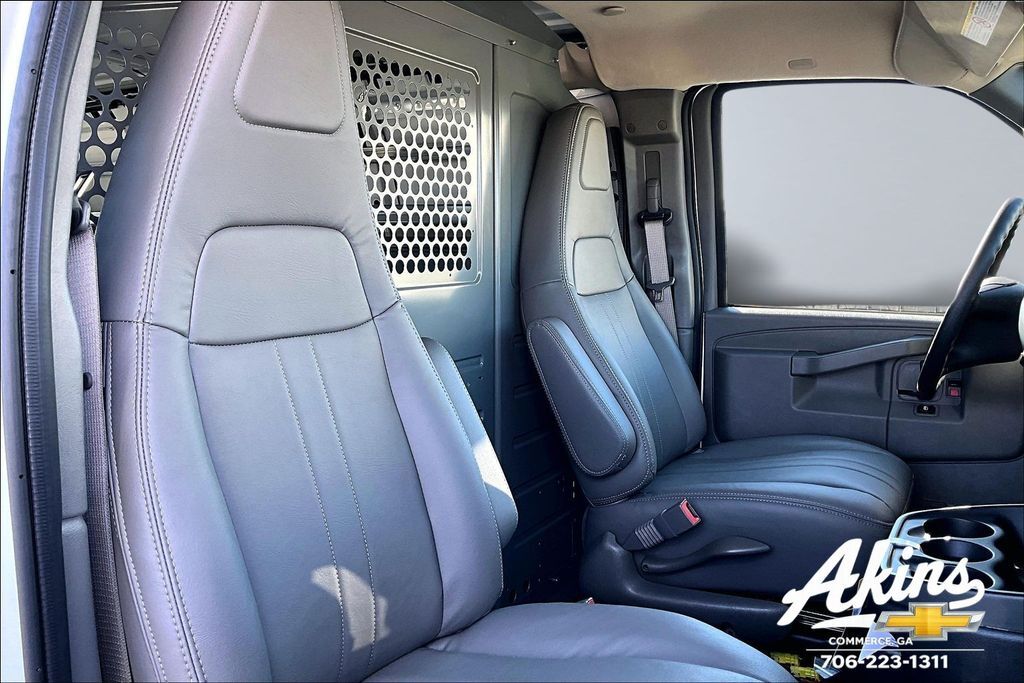 2025 Chevrolet Express 2500 Work Van Commerce GA