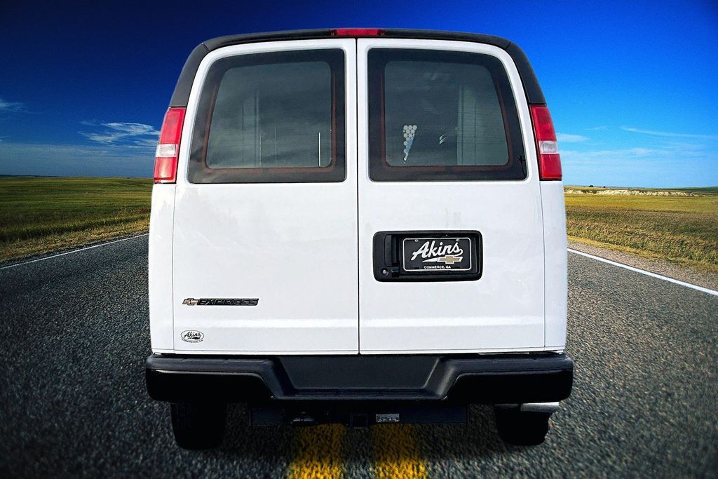 2025 Chevrolet Express 2500 Work Van Commerce GA
