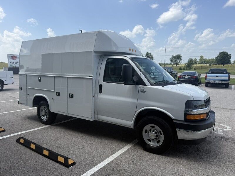 2025 Chevrolet Express 3500 Collinsville OK