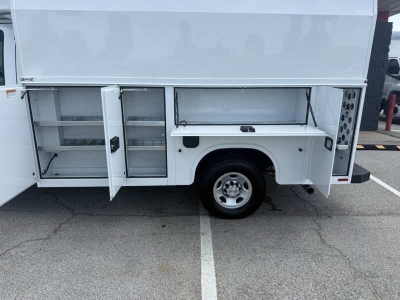 2025 Chevrolet Express 3500 Collinsville OK