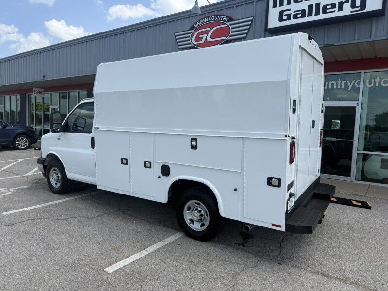2025 Chevrolet Express 3500 Collinsville OK