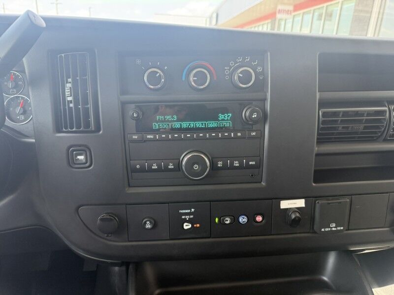 2025 Chevrolet Express 3500 Collinsville OK