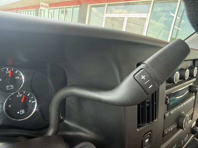 2025 Chevrolet Express 3500 Collinsville OK
