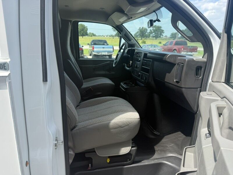 2025 Chevrolet Express 3500 Collinsville OK