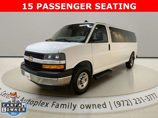 2025 Chevrolet Express 3500 LT Passenger