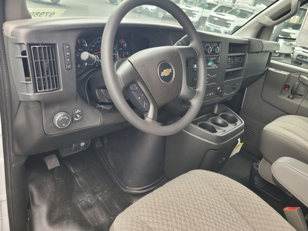 2025 Chevrolet Express 3500 Work Van Roseville CA