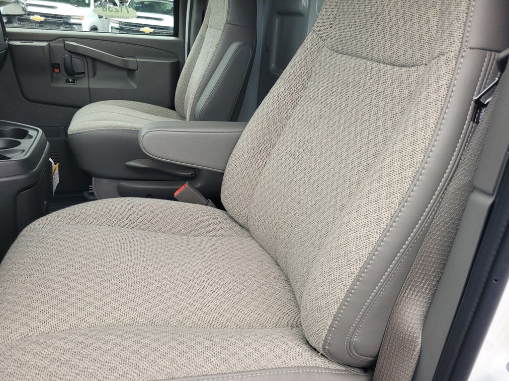 2025 Chevrolet Express 3500 Work Van Roseville CA