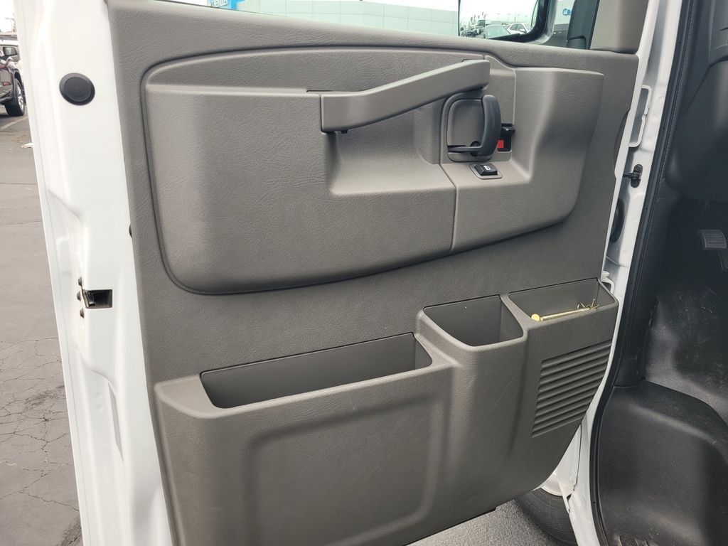 2025 Chevrolet Express 3500 Work Van Roseville CA