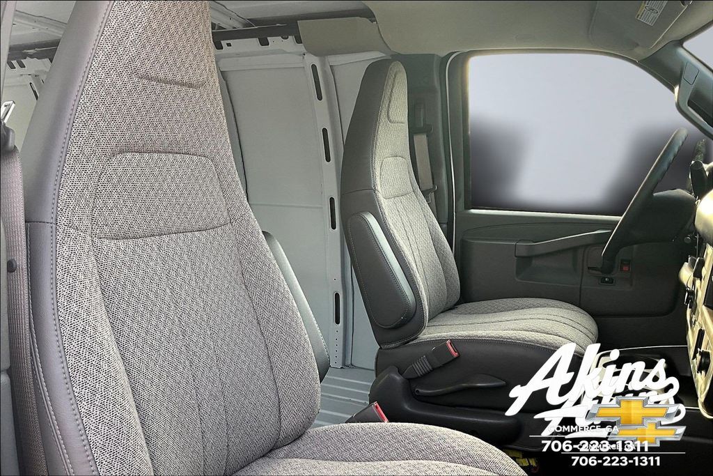 2025 Chevrolet Express 3500 Work Van Commerce GA