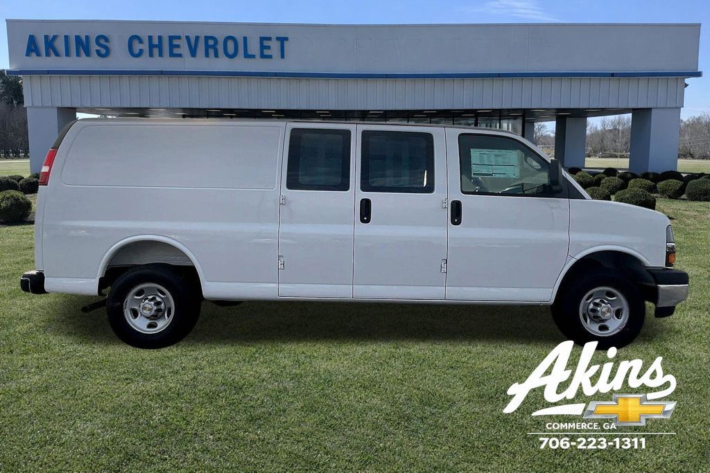 2025 Chevrolet Express 3500 Work Van Commerce GA
