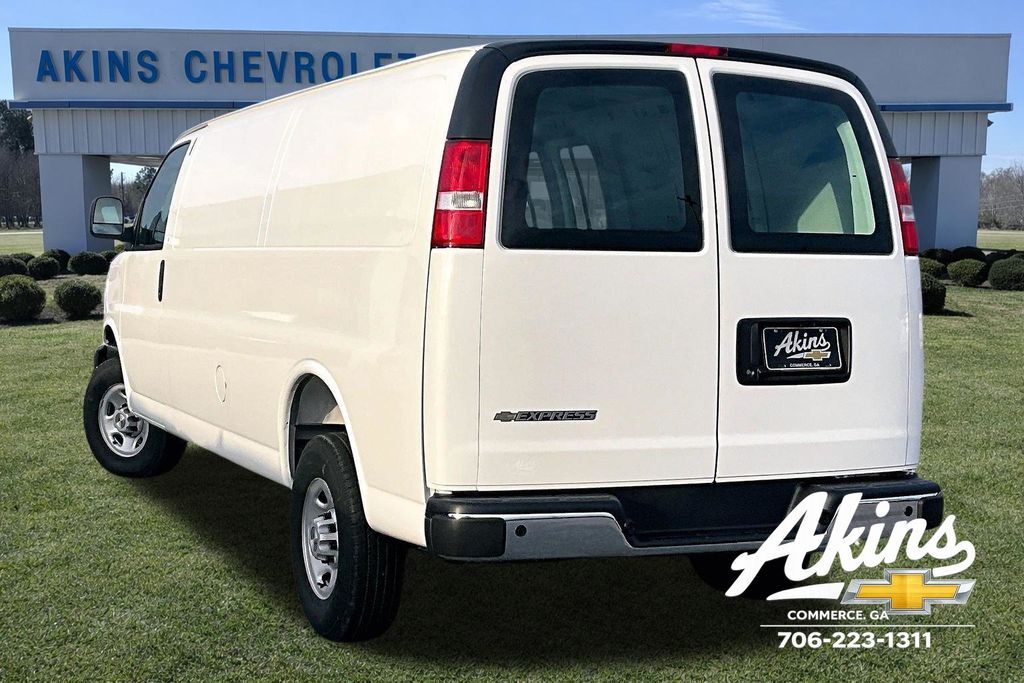 2025 Chevrolet Express 3500 Work Van Commerce GA