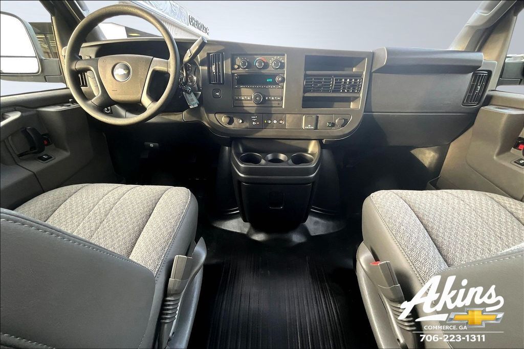 2025 Chevrolet Express 3500 Work Van Commerce GA