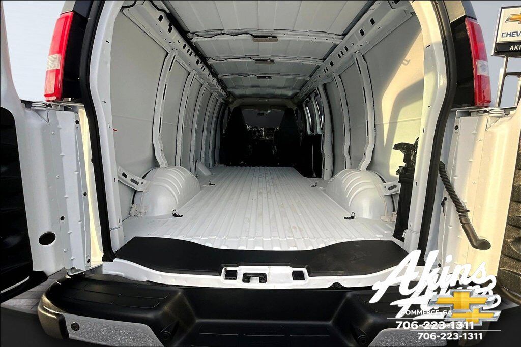 2025 Chevrolet Express 3500 Work Van Commerce GA