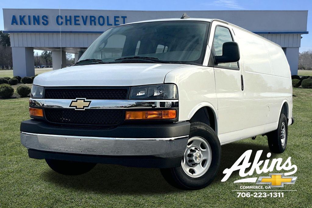 2025 Chevrolet Express 3500 Work Van