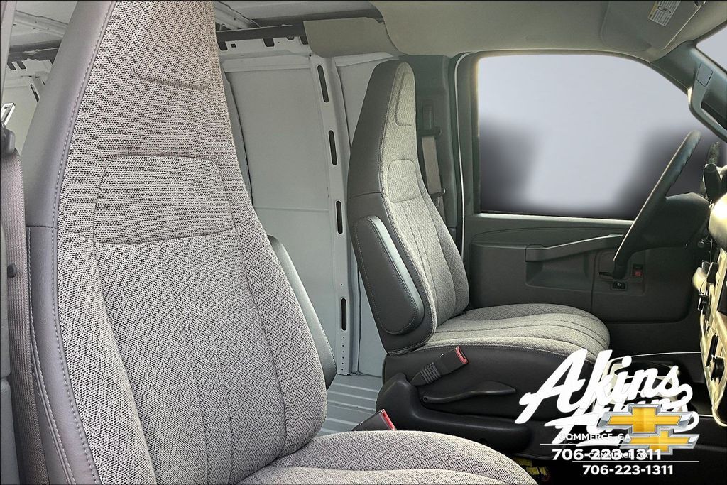 2025 Chevrolet Express 3500 Work Van Commerce GA