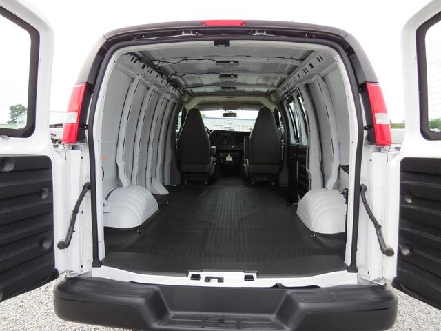 2025 Chevrolet Express Cargo Van RWD 2500 135 Wilson NC
