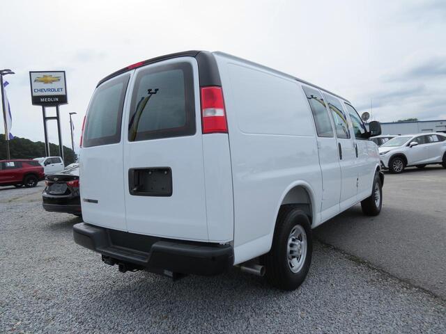 2025 Chevrolet Express Cargo Van RWD 2500 135 Wilson NC