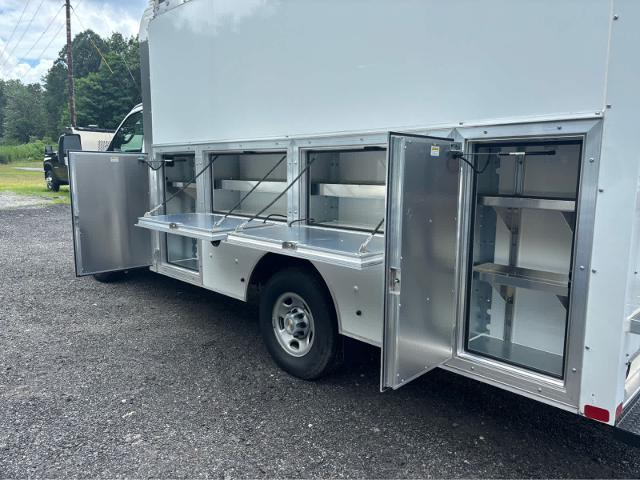 2025 Chevrolet Express Cutaway 3500 Fitchburg MA