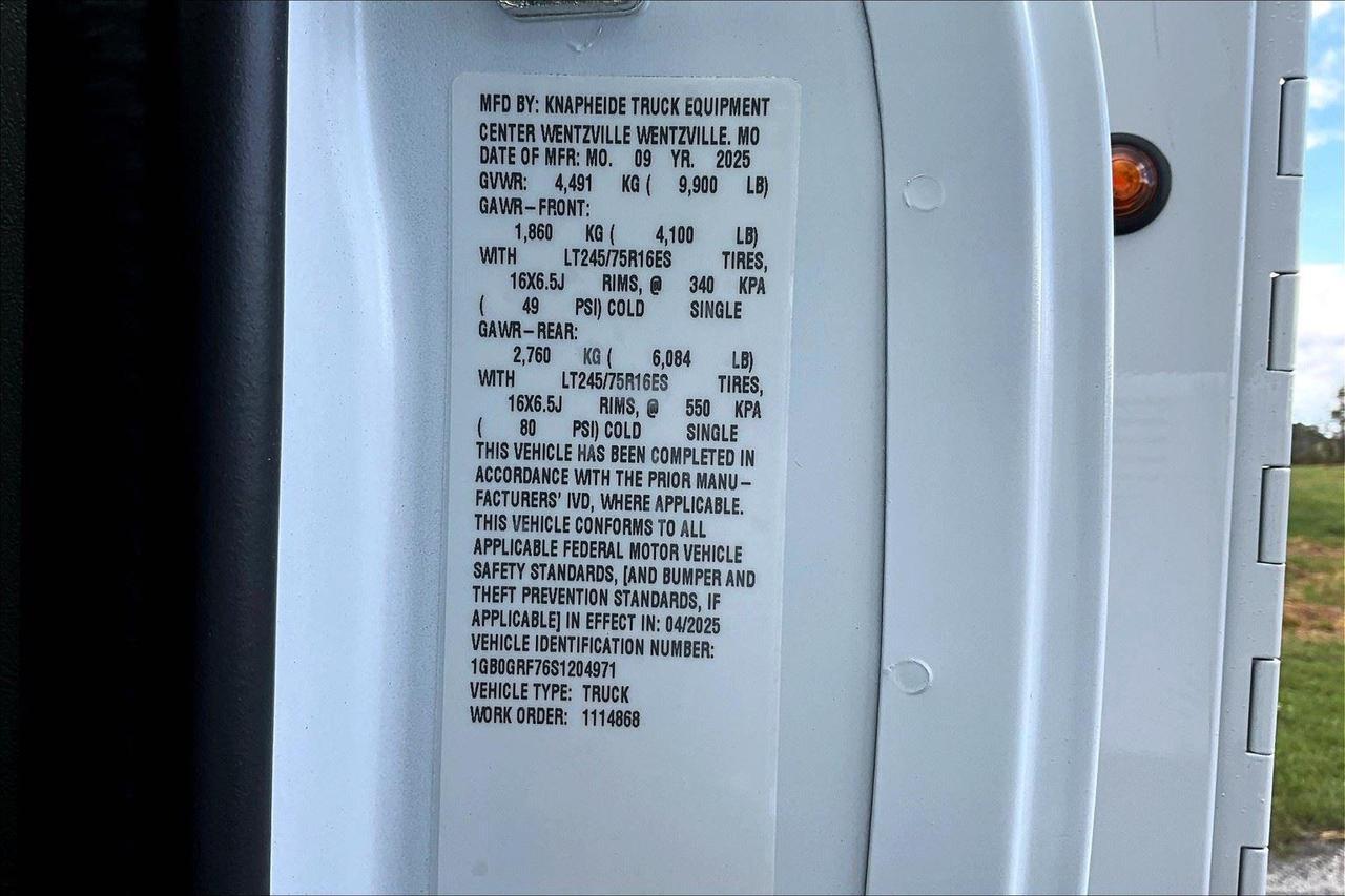 2025 Chevrolet Express Cutaway Work Van Winder GA