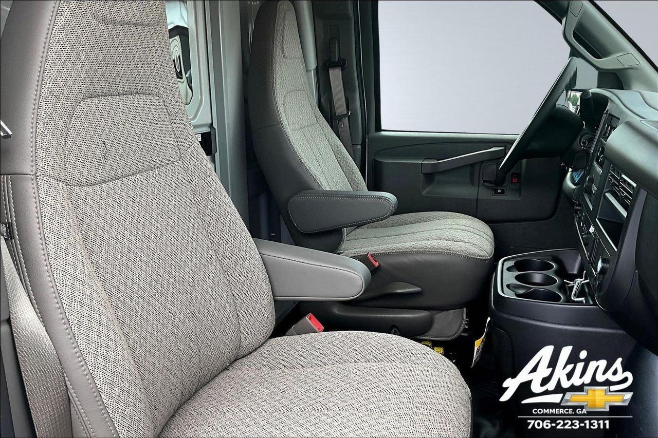 2025 Chevrolet Express Cutaway Work Van Winder GA