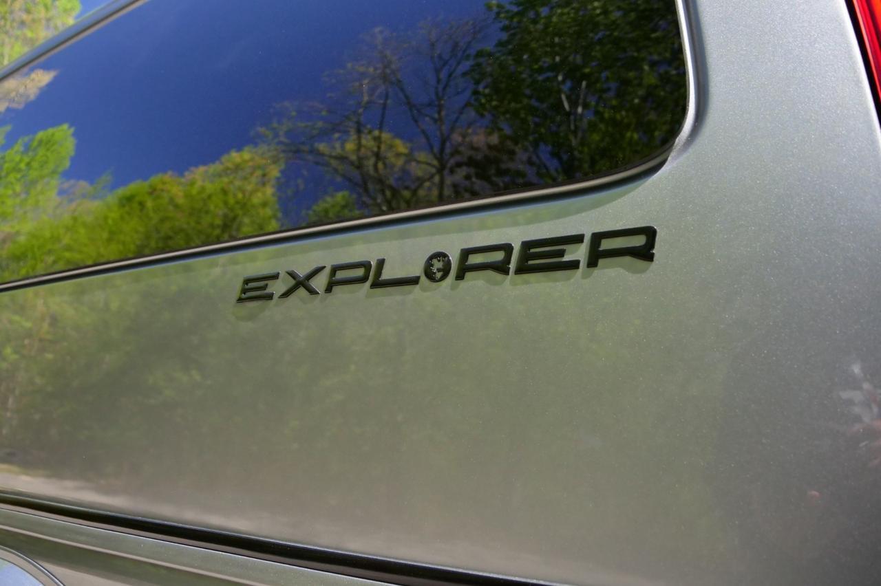 2025 Chevrolet Express Explorer Conversion Van / Limited SE / Loaded With Options! Lincolnton NC