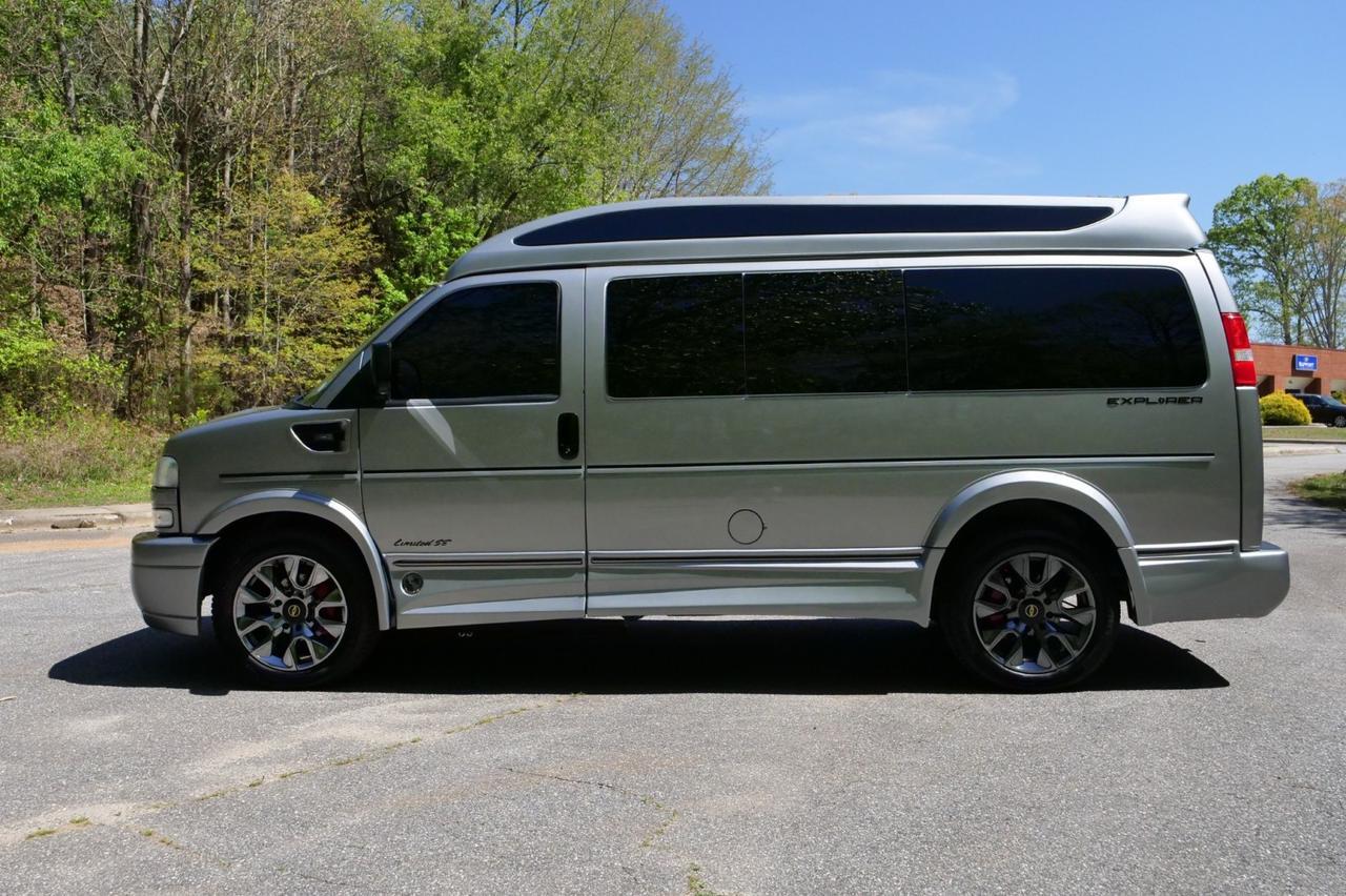 2025 Chevrolet Express Explorer Conversion Van / Limited SE / Loaded With Options! Lincolnton NC