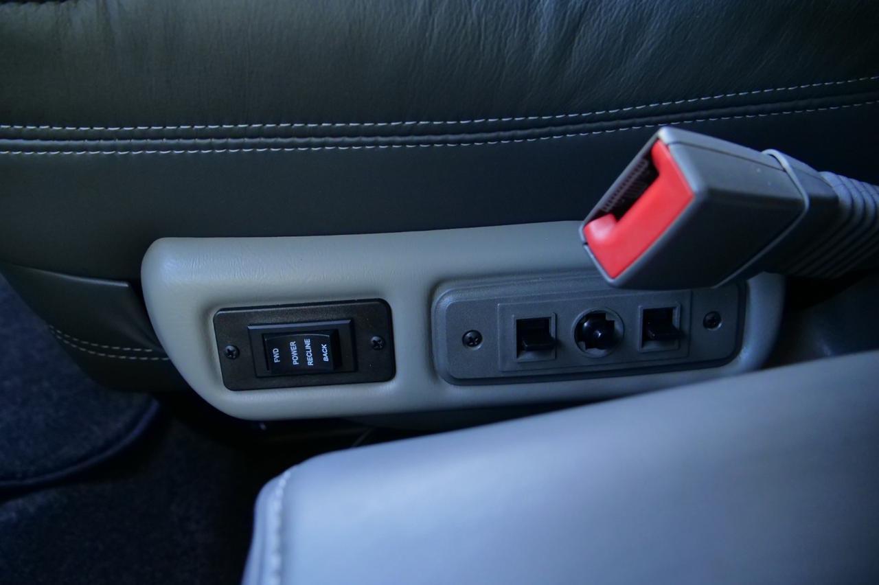 2025 Chevrolet Express Explorer Conversion Van / Loaded With Options! Lincolnton NC