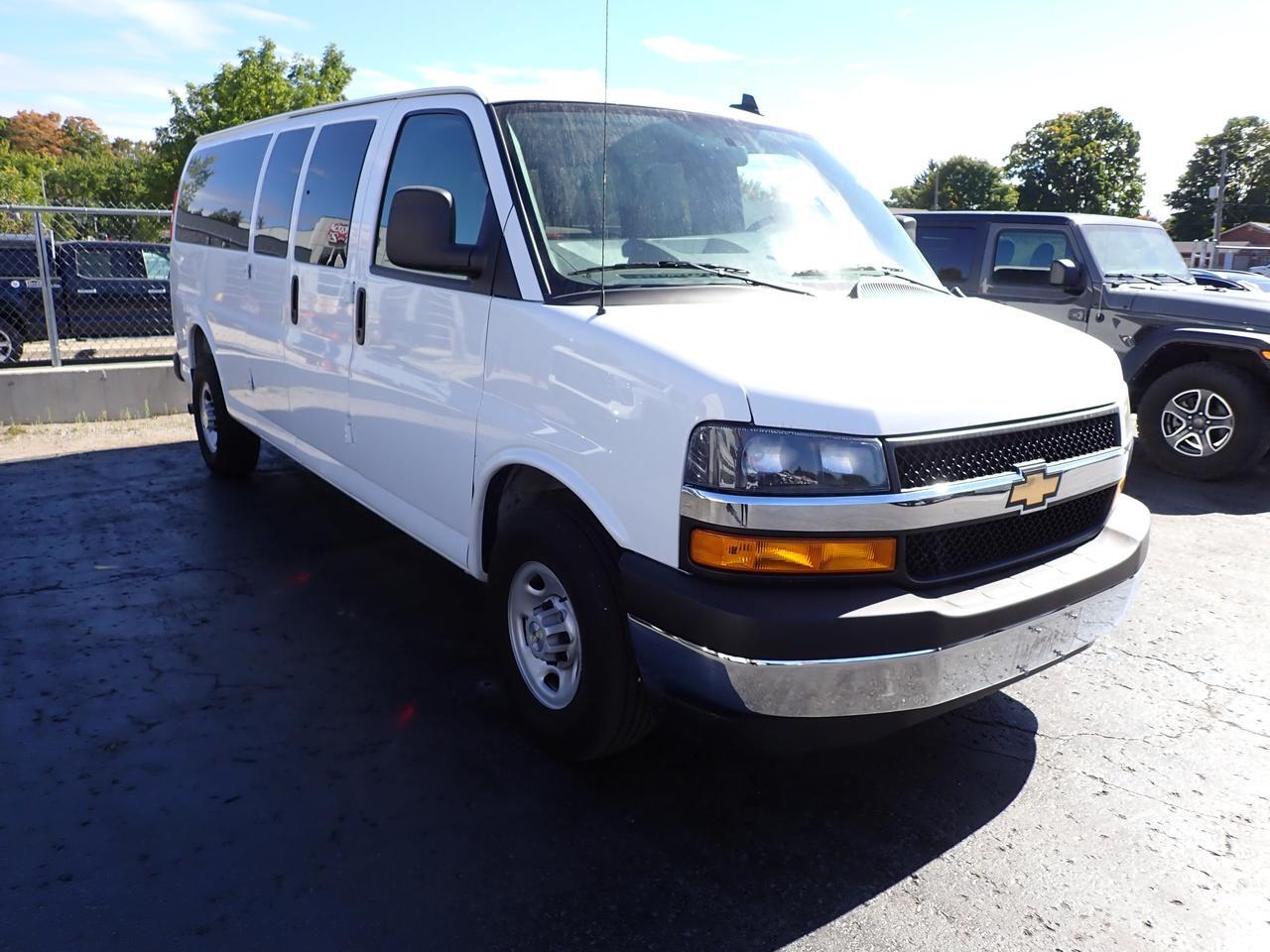 2025 Chevrolet Express Passenger LS RWD 3500
