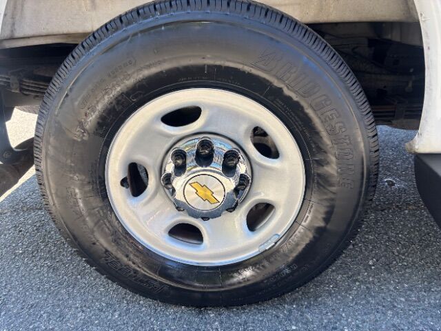 2025 Chevrolet Express Passenger RWD 3500 Extended Wheelbase LT Charlotte NC