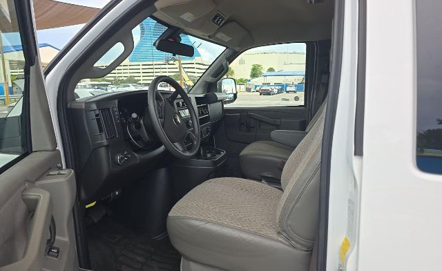 2025 Chevrolet Express Passenger RWD 3500 Extended Wheelbase LT Charlotte NC