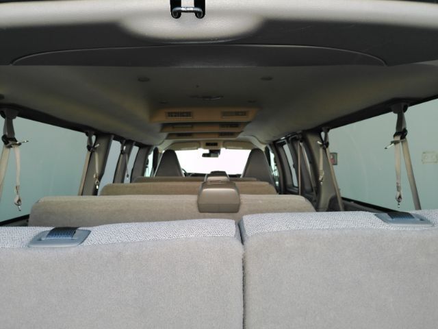 2025 Chevrolet Express Passenger RWD 3500 Extended Wheelbase LT Plano TX