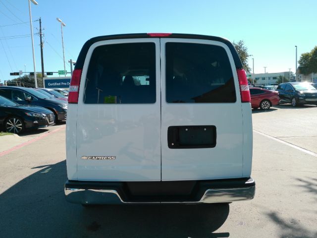 2025 Chevrolet Express Passenger RWD 3500 Extended Wheelbase LT Plano TX