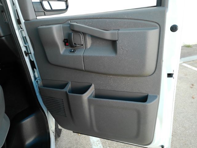 2025 Chevrolet Express Passenger RWD 3500 Extended Wheelbase LT Plano TX