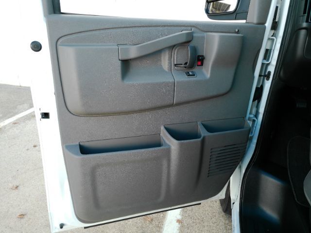 2025 Chevrolet Express Passenger RWD 3500 Extended Wheelbase LT Plano TX