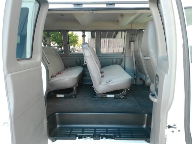 2025 Chevrolet Express Passenger RWD 3500 Extended Wheelbase LT Plano TX