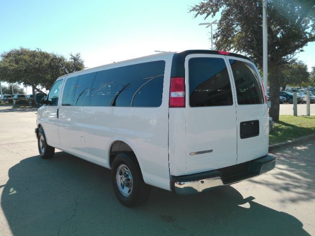 2025 Chevrolet Express Passenger RWD 3500 Extended Wheelbase LT Plano TX