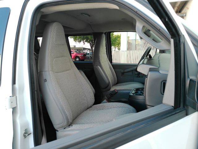 2025 Chevrolet Express Passenger RWD 3500 Extended Wheelbase LT Plano TX