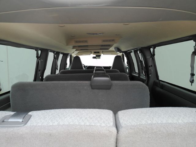 2025 Chevrolet Express Passenger RWD 3500 Extended Wheelbase LT Plano TX