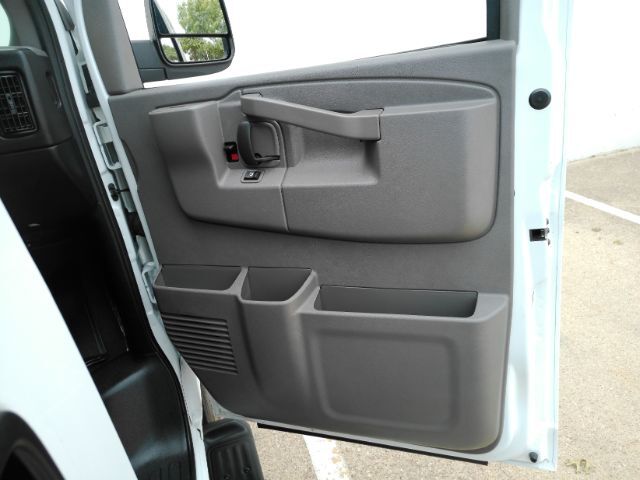 2025 Chevrolet Express Passenger RWD 3500 Extended Wheelbase LT Plano TX
