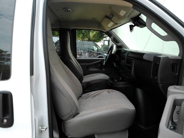 2025 Chevrolet Express Passenger RWD 3500 Extended Wheelbase LT Plano TX