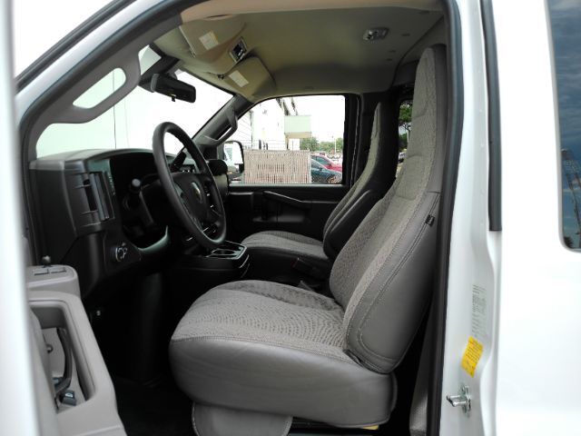 2025 Chevrolet Express Passenger RWD 3500 Extended Wheelbase LT Plano TX