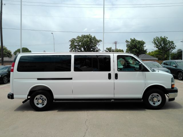 2025 Chevrolet Express Passenger RWD 3500 Extended Wheelbase LT Plano TX