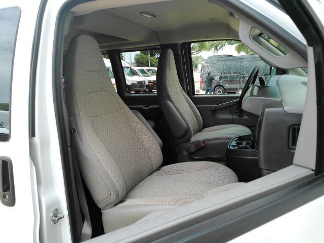 2025 Chevrolet Express Passenger RWD 3500 Extended Wheelbase LT Plano TX