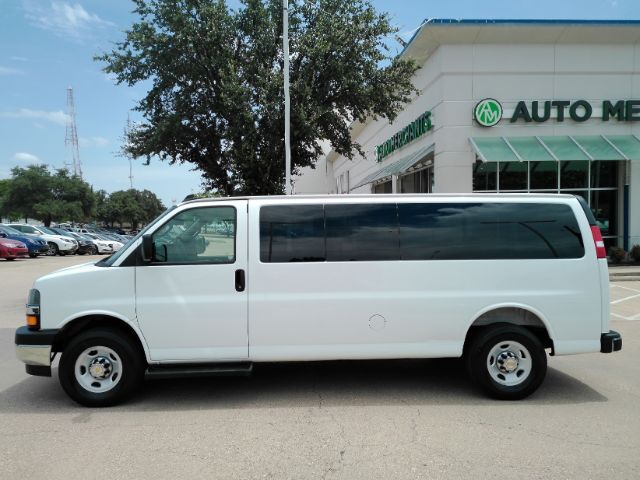 2025 Chevrolet Express Passenger RWD 3500 Extended Wheelbase LT Plano TX