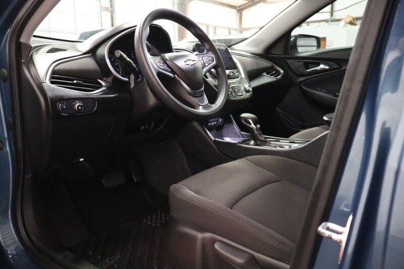 2025 Chevrolet Malibu LS Sedan 1.5L Turbo 4 Cylinder Touch Screen FREE WARRANTY Arlington TX